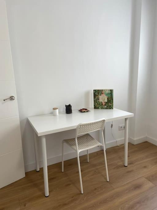 Apartamento Leonmisol Exterior foto